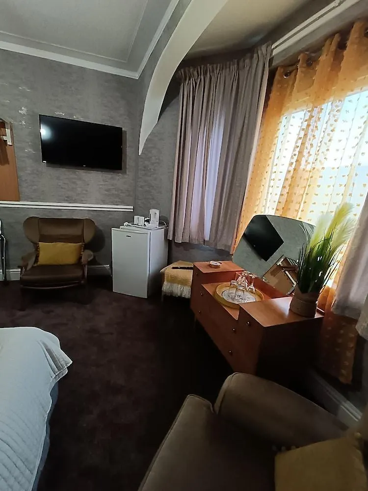 Guest house The Golden Sands B&B Blackpool