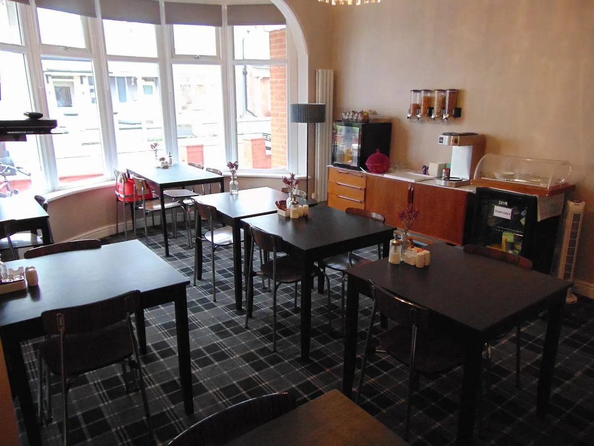 The Golden Sands B&B Blackpool United Kingdom