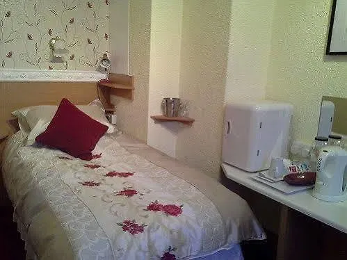 The Golden Sands B&B Blackpool 4*,