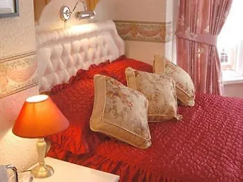 The Golden Sands B&B Blackpool 4*,